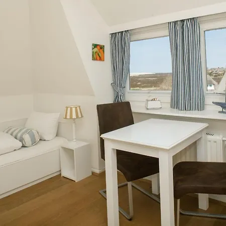 Strandhaus * Лист